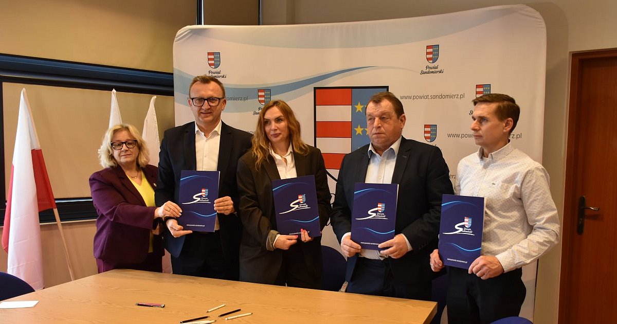 Do Gorzyc, Nowej Dęby i Ożarowa. Ruszają nowe połączenia autobusowe