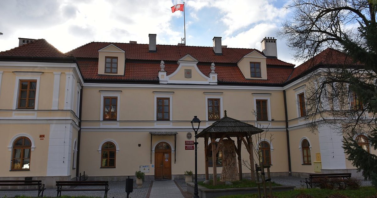 Będą tańsze w utrzymaniu i dostępne dla osób ze szczególnymi potrzebami. Budynki sandomierskiego magistratu do remontu