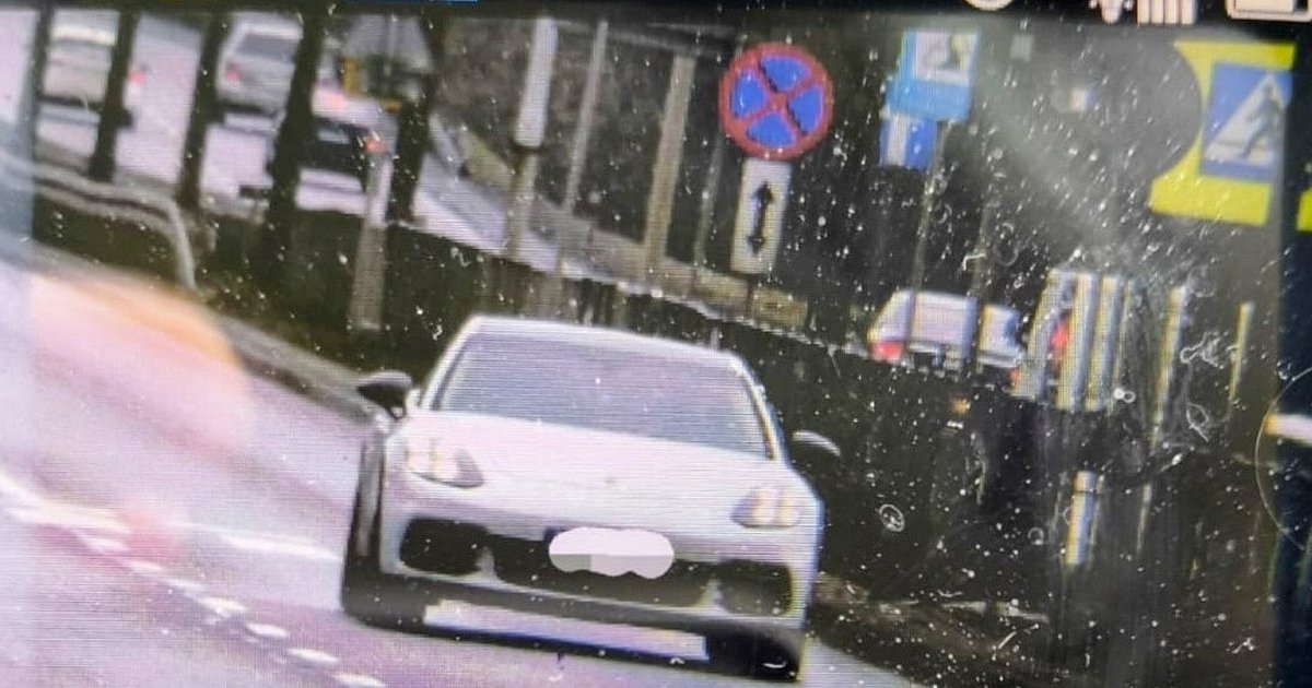 KIerowca Porsche pędził przez Sandomierz 122 km/h. Odmówił przyjęcia 5 tys. zł mandatu