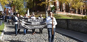 Procesja z udziałem Wojowników Maryi w Sandomierzu