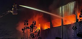 Gigantyczny pożar w Stalowej Woli. Płonie wielka hala