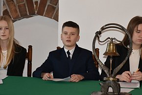 Inauguracyjna sesja Młodzieżowej Rady Miasta-11099