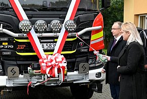 OSP Chmielów ma Fenixa! W sobotę został ochrzczony i poświęcony [ZDJĘCIA][WIDEO]-226260