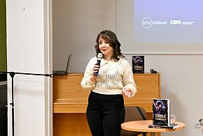 Tarnobrzeżanka Beata Goździewska zabrała czytelników w mroczny świat fantasy-226470