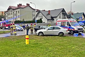 Wypadek w Tarnobrzegu. Dwie kobiety trafiły do szpitala [ZDJĘCIA]-226722