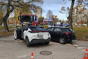 Zderzenie aut w na osiedlu Serbinów w Tarnobrzegu [ZDJĘCIA]-226916