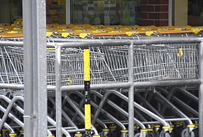 Czy 1 listopada zrobisz zakupy? Ten weekend zaskoczy wielu klientów-226990