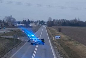 Tragedia na obwodnicy Staszowa. Nie żyje mężczyzna potrącony przez ciężarówkę FOTO-228576