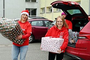 Weekend cudów w Tarnobrzegu. Szlachetna Paczka dla 44 rodzin [ZDJĘCIA]-228585