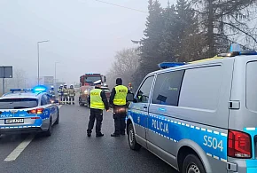 Jedna osoba ucierpiała w wypadku na obwodnicy Sandomierza. Droga zablokowana-228882