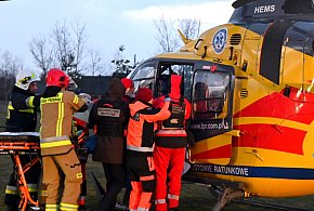 Pożar domu w Tarnobrzegu. Są ofiary, na miejsce wezwano śmigłowiec LPR [ZDJĘCIA]-229138