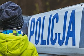 Pięciolatek biegł za nieznanym mężczyzną. Trafił na komendę w Tarnobrzegu