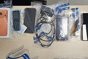 Zatrzymano internetowego oszusta. Wyłudzał pieniądze, oferując sprzedaż materiałów