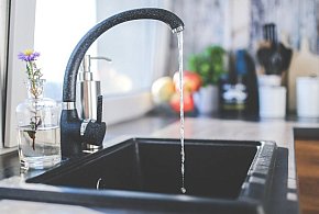 Awaria sieci wodociągowej w centrum Tarnobrzega