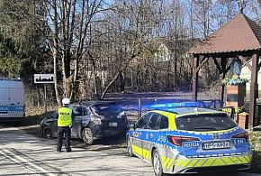 Zderzenie trzech aut na drodze krajowej nr 9 w gm. Łoniów. Duże utrudnienia