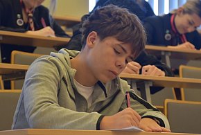 XV Miejskie Dyktando w Tarnobrzegu [ZDJĘCIA]