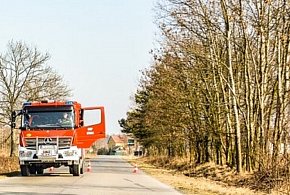 Pożar na cmentarzu w Koprzywnicy. Zapaliła się dekoracja na jednym z grobowców