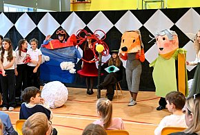 Przedszkolaki odwiedziły planety Małego Księcia w Tarnobrzegu