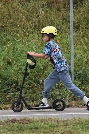 Bezpieczna jazda na hulajnodze w Tarnobrzegu-10274