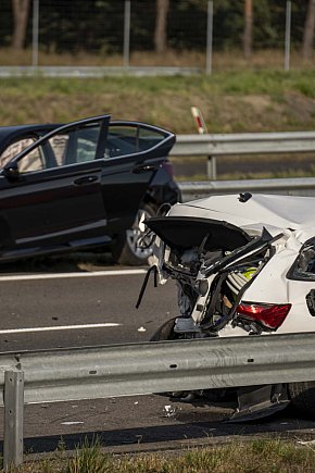 Tragiczny wypadek na S19 w Jeżowem – nie żyją dwie osoby-10293