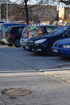 Parking przy Jędrusiu w Tarnobrzegu-11048