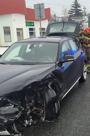 Zderzenie dwóch osobówek w Andruszkowicach-11136