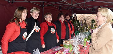 Trwa świąteczny kiermasz w Osieku [ZDJĘCIA]