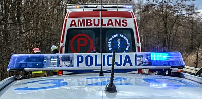 Dramat w gm. Łoniów. Mężczyzna poważnie zranił się piłą podczas prac w polu