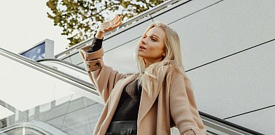 Styl na sezon wiosenny – jak wybrać płaszcz wiosenny damski, który odmieni Twoją..