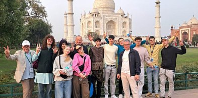 Uczniowie tarnobrzeskiego „Kopernika” z wyjątkową wizytą w Indiach [ZDJĘCIA]