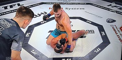 Tarnobrzeżanin Kamil Duran triumfuje na gali TFL w Warszawie!