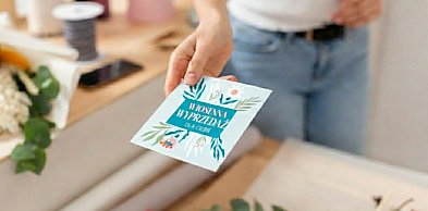 Dlaczego drukowane materiały wciąż wygrywają z cyfrowymi?