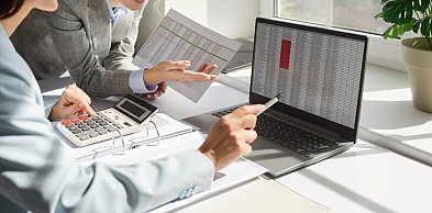 Najczęstsze błędy podatkowe streamerów i twórców live – i jak uniknąć kar oraz kon