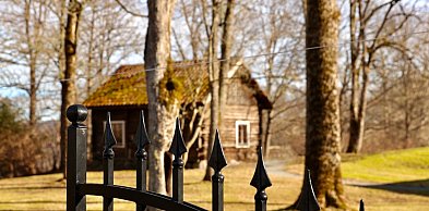 Skrzypiąca brama? W dorzeczu Wisły to częsty problem. Sprawdź, jak go rozwiązać...