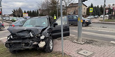 Wypadek na obwodnicy Sandomierza. Zderzyły się dwie osobówki