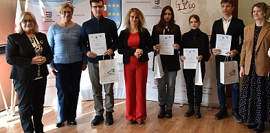 Oliwia "Orłem Ortografii" w powiecie sandomierskim [ZDJĘCIA]