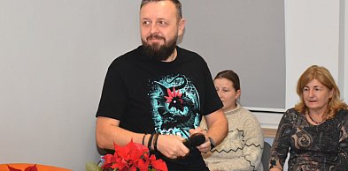 Spotkanie autorskie z Michałem Śmielakiem w Stalowej Woli