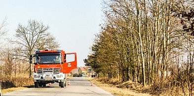 Pożar na cmentarzu w Koprzywnicy. Zapaliła się dekoracja na jednym z grobowców