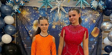 Młode akrobatki z Tarnobrzega i Sandomierza błyszczą na zawodach