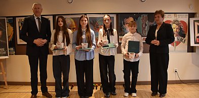 Sportowcy i trenerzy nagrodzeni w Nowej Dębie [ZDJĘCIA]