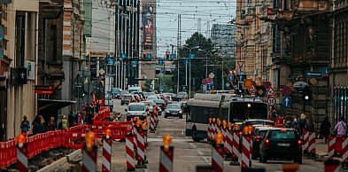 Nowoczesna kontrola wjazdu – czym są słupki automatyczne?