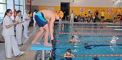 Dominacja Delfina, medale Piranii. Pływackie mistrzostwa w Nowej Dębie