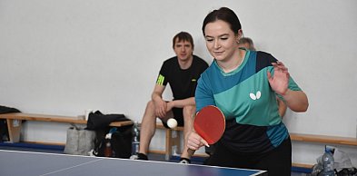 Historyczne rozstrzygnięcie podczas turnieju tenisa stołowego w Chmielowie