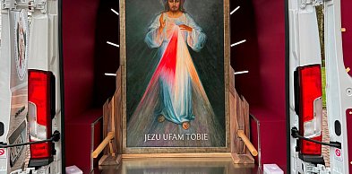 Obraz Jezusa Miłosiernego nawiedzi parafie diecezji