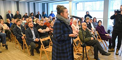 Zamknięcie "porodówki" w Nowej Dębie - rada miasta jednogłośnie przeciw