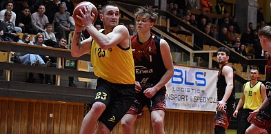 Koszykarze Siarki Tarnobrzeg rozpoczęli batalię o 2. ligę [ZDJĘCIA]