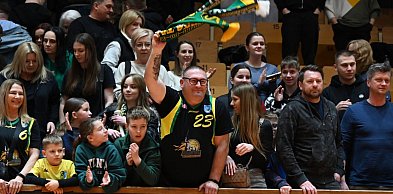 Owacja na stojąco dla koszykarzy Siarki! Zobacz zdjęcia kibiców z meczu z AZS