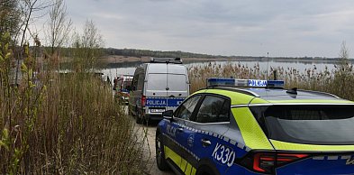 Akcja ratunkowa nad Jeziorem Tarnobrzeskim. Z wody wyciągnięto kobietę [ZDJĘCIA]