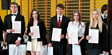 Tarnobrzeski "Rolnik" pożegnał uczniów klas maturalnych [ZDJĘCIA]