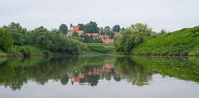 Noclegi w Krutyń latem – co warto wiedzieć przed przyjazdem